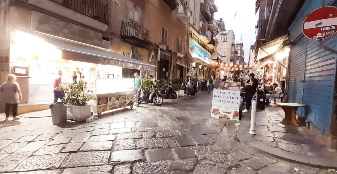 Casa Pacioc Lejlighed Napoli Eksteriør billede